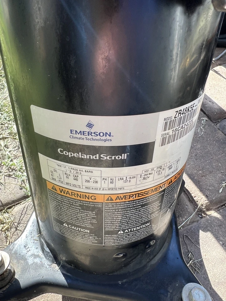 COMPRESOR COPELAND SCROLL modelo # ZR48K5E - PFV -800 año 2016 -220v pH único Foto 4 de 4