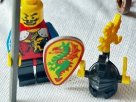 (L-2) Lego System 6056 Dragon Nights Dragon Wagon with Instructions