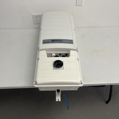 Solar Edge SE-11400a-US Grid Support Photo Voltaic Inverter w/ Safety Switch
