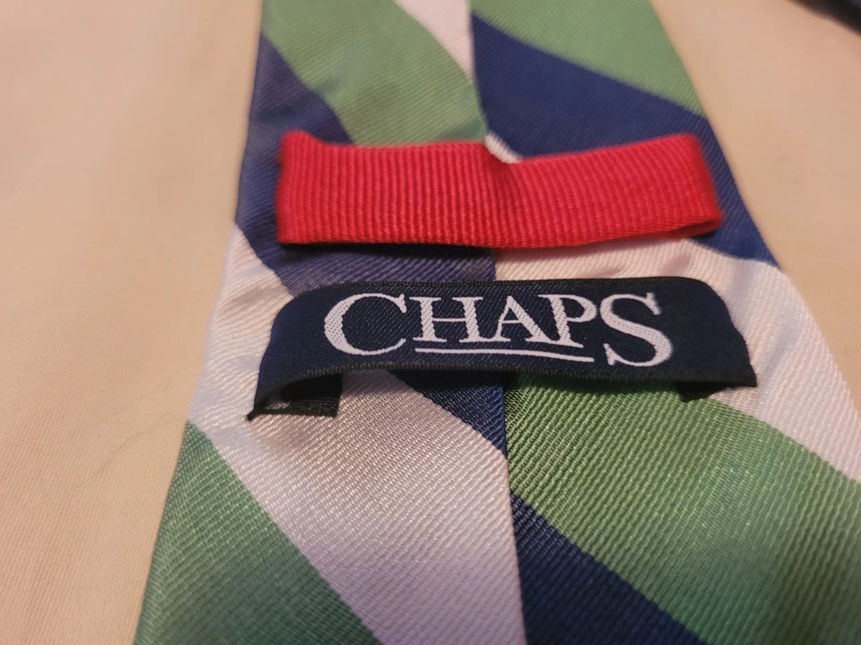 Lote de 4 chaps corbatas para hombre tono de rayas verdes y diamantes Foto 3 de 4