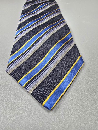 BURBERRY Men's 100% Silk Tie 3.75" x 58" Striped Navy Blue Yellow Made In Italy - Picture 3 of 10
