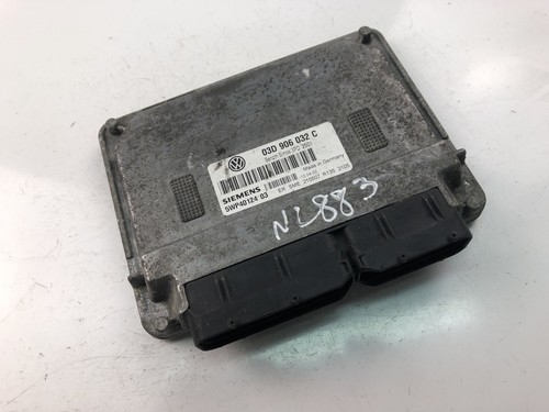 VW POLO 9N Motorsteuergerät ECU 03D906032C 2003 18044563