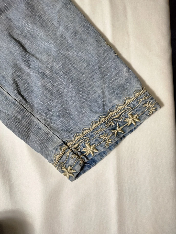 Tribal Jeans Denim Chambray Cardigan Floral Embroidery Womens Size (1)Small - Image 4 of 4