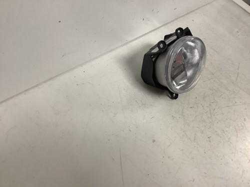 2014-2020 TOYOTA RAV4 COROLLA TUNDRA HIGHLANDER RH FOG LIGHT 947 349. 10632 C66R - Picture 2 of 4