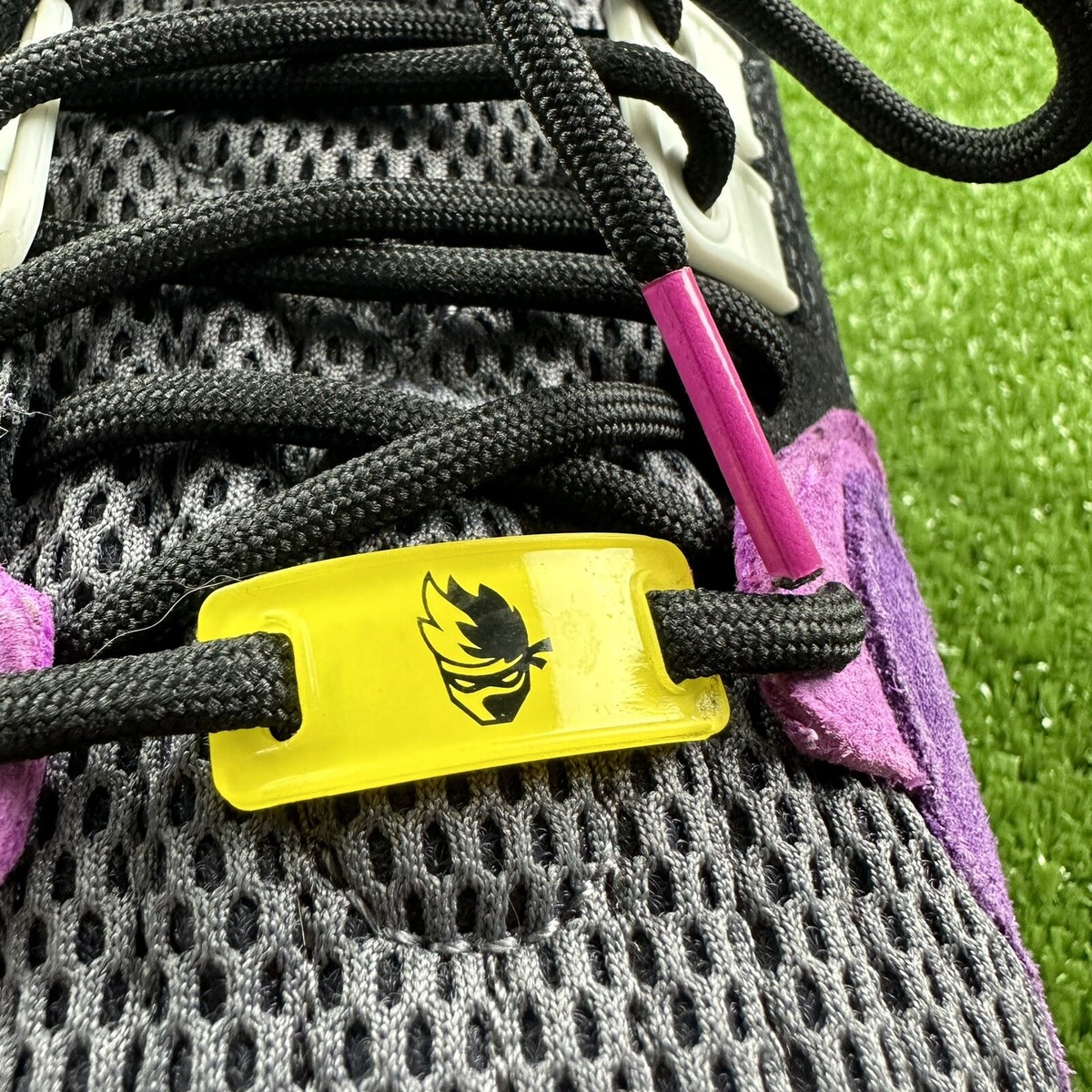 ADIDAS FX6622 NINJA ZX Torsion Kids Size 5 Time In Black Purple