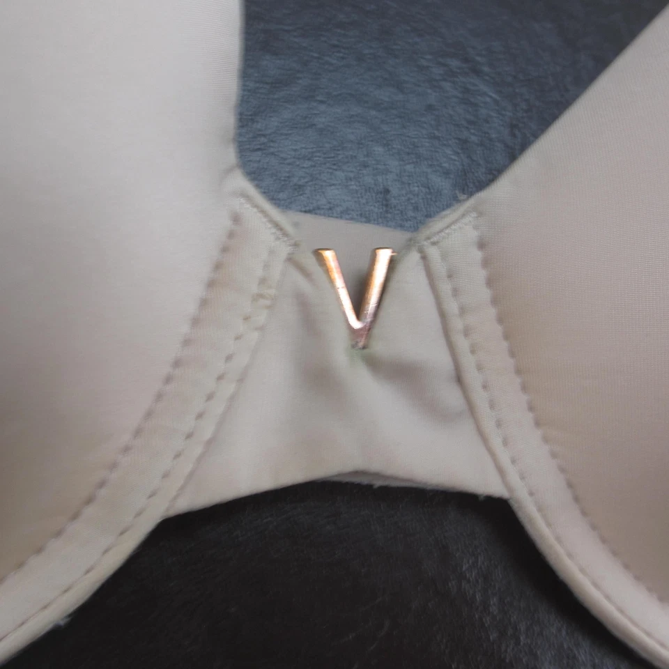Sujetador Victoria's Secret para mujer 34C nude multivía sin tirantes acolchado con aros Foto 3 de 4