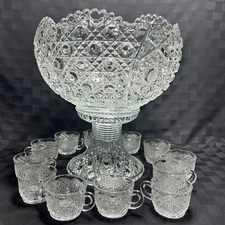 Daisy & Button Punch Bowl With Base And 12 Cups Vintage/Antique