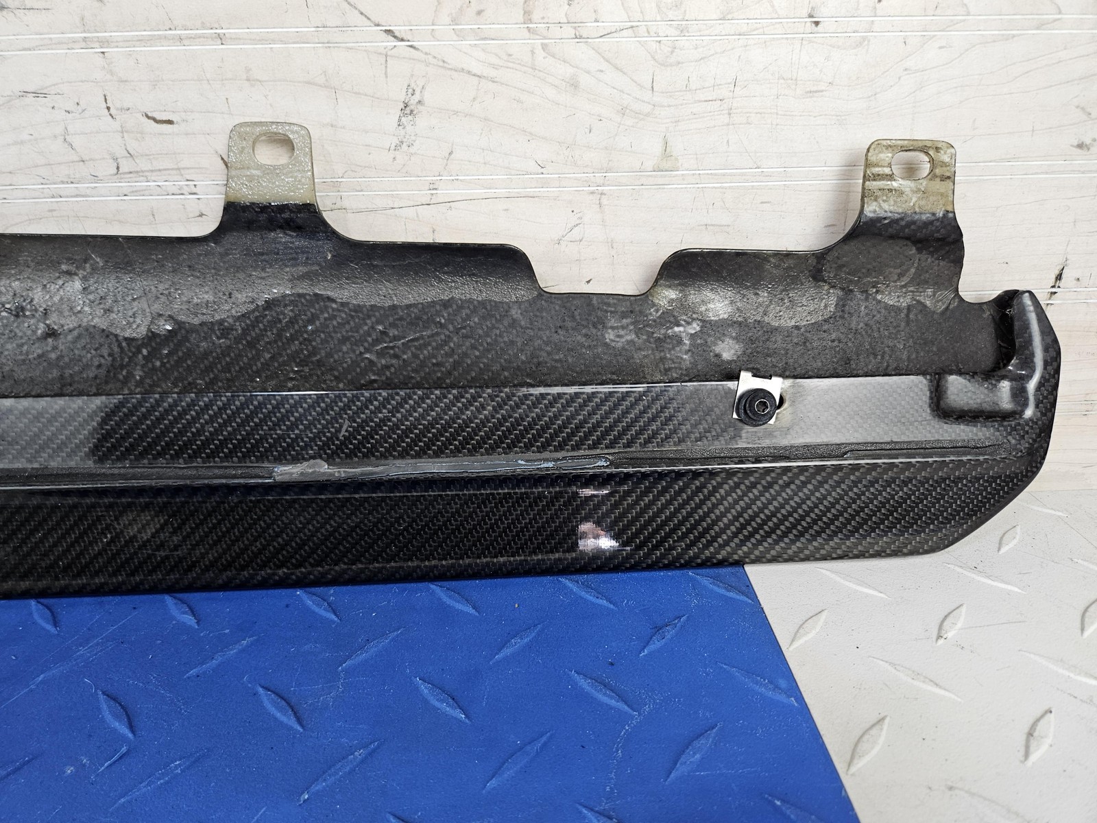 2017-2023 Audi R8 OEM Right Passenger Rocker Trim Sections Ara Blue Carbon Fiber
