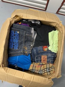 LOTTO ABBIGLIAMENTO VESTITI FIRMATI BOX STOCK VINTAGE VINTED  4 KG GRADO "A"