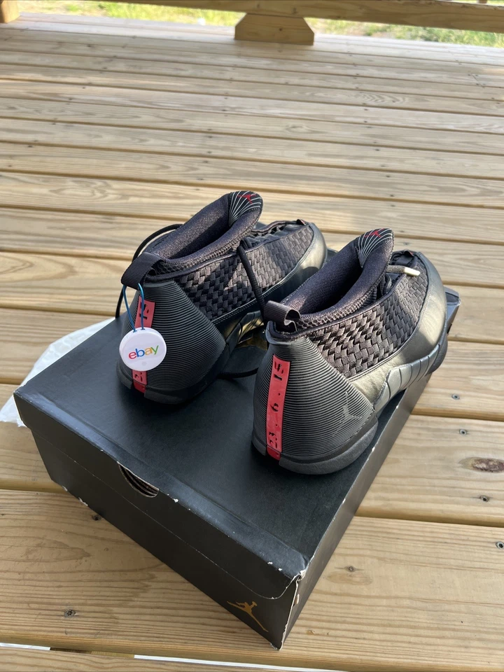 Air Jordan 15 Retro Stealth Foto 3 de 4