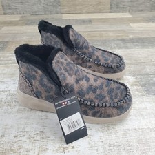Hey Dude Womens Denny Leopard Slip On Boot Sz 7 Beige Leo Print