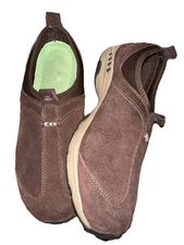 Women’s Easy Spirit Sebedilia  Suede Slip On Shoes  Brown Size 10M