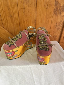 Broderie serpent cristal plateforme velours Gucci taille 37