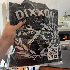 Dixxon Stay Gold Men’s Medium Flannel, BNIP  has snaps