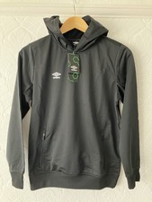 3 x Umbro poly youth hoodies (2 x L and 1 x XL) - BRAND NEW WITH TAGS