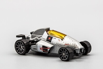 Hot Wheels 2 Jet Z Legends Tour HW Dream Garage Kids Model Diecast