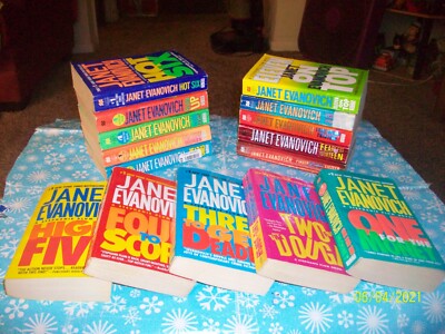 Lot of 15 Janet Evanovich (Stephanie Plum Series 1-15) Romantic