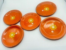 5 Children  s Size Orange Metal Plates With Daisy Design Made In Japan