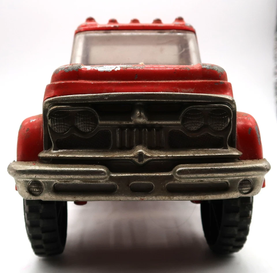 Vtg 60's Hubley Mighty Metal Farm Truck 800 GMC w/ Pen Sides & Matching Trailer - Image 4 of 4