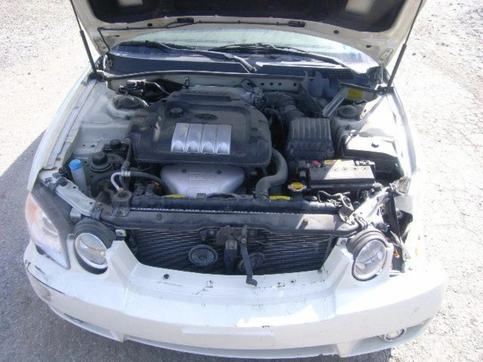 KIA OPTIMA 2003 transmisión automática 2,4 L 73 k millas 01 02 03 04 05 06 Foto 4 de 4