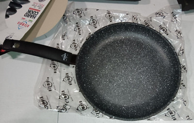 Olympia Cook'Induction 11 Inch Non-Stick PFOA-Free Die-Cast Aluminum Fry Pan.