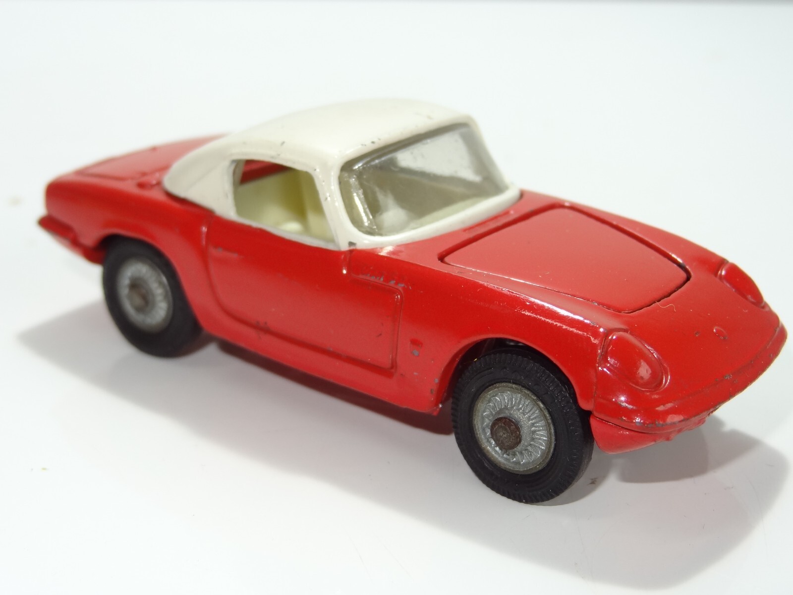 Corgi 37, Lotus Racing Set - Free Price Guide & Review Corgi 37, Lotus Racing Set - Free Price Guide & Review