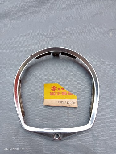 Suzuki A100 B100 B125 KT120 K125 Headlamp Head Lamp Light Rim NOS Genuine - Bild 1 von 5