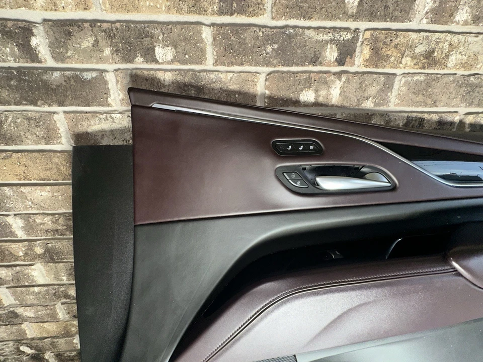 Panel puerta 85665930 Cadillac USADO, VER FOTOS, INTERRUPTORES INCLUIDOS Foto 3 de 4