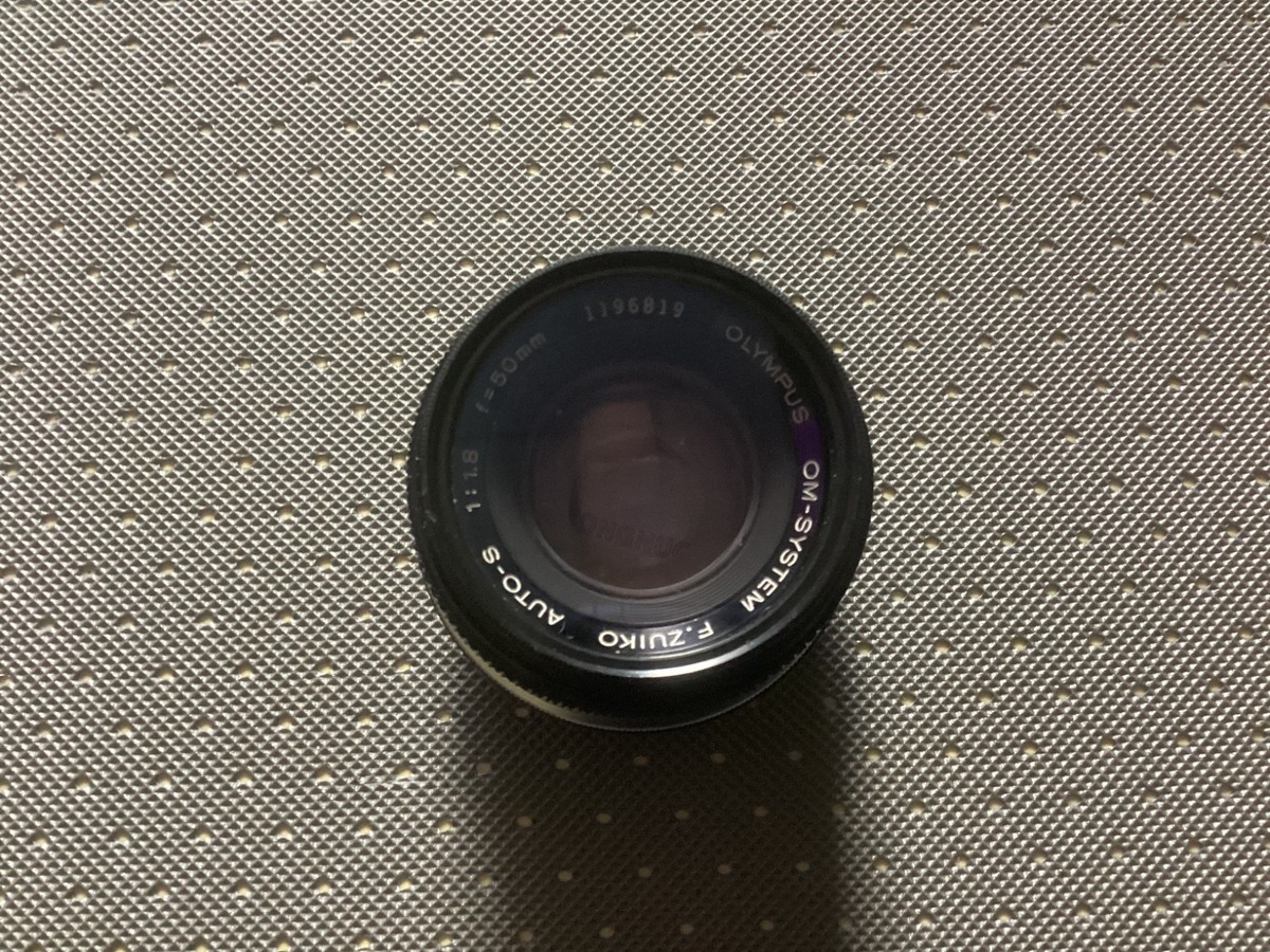Olympus OM-SYSTEM F.Zuiko Auto-S 50mm f1.8 1:1.8 with Extras