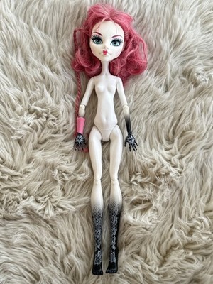 Monster High C.A. Amor Sweet 1600 Modepuppe