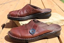 Clark's Brown Women's Leather Slip-ons-8M