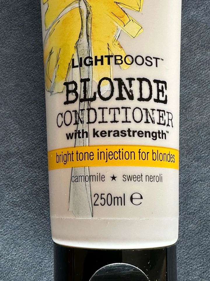 Nicky Clarke - Blonde Conditioner with kerastrength. Lightboost 250ml. New - Image 3 of 4