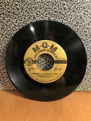 CONNIE FRANCIS 45RPM 7  Single MGM Records  Everybody s Somebody s Fool  (J62)