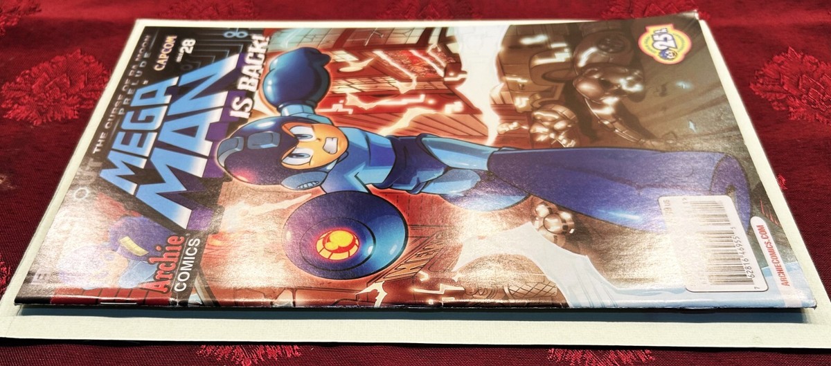MEGA MAN COMIC BOOK #28 October 2013 Prelude to RA MOON Bagged