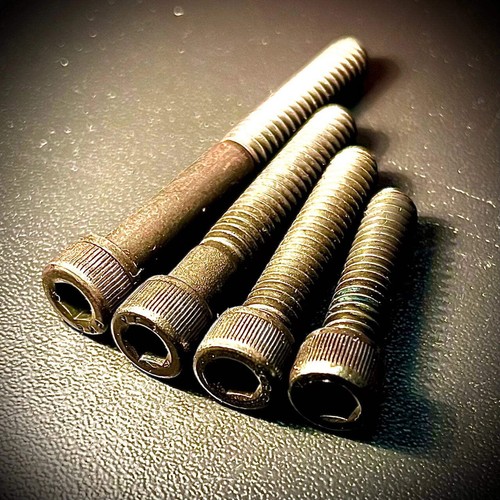 UNC 1" Socket Cap Screw High Tensile 12.9 Self Colour DIN912 - Picture 89 of 97