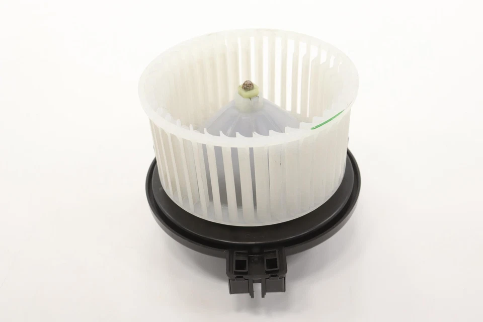 Motor soplador MAZDA CX50 2024 BCNP-61-B10 Foto 2 de 4