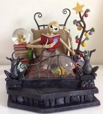 RARE Disney NIGHTMARE BEFORE CHRISTMAS Jack In Bed Snowglobe OOP FIGURINE NBC