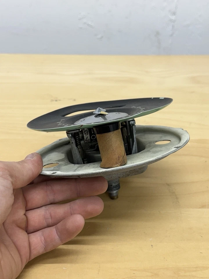 Velocímetro para 1957 Chevrolet Bel Air 150, 210 ou Nomad Original - Imagem 4 de 4