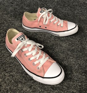 pink canvas converse