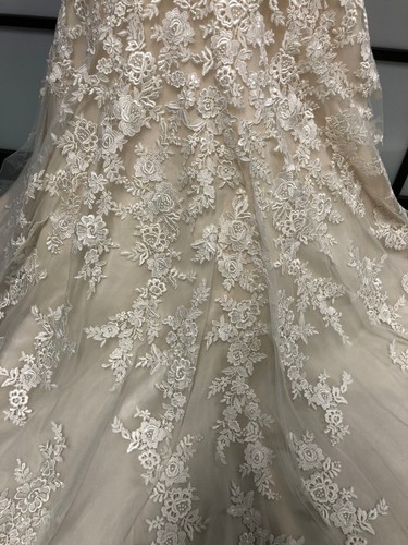 Beautiful Ivory Wedding Bride Bridal Dress Lace, beads, Low back Mermaid Gown - Picture 6 of 10