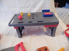 Etabli et outils de menuisier pour enfant jouet outils fonctionnels smoby ?,