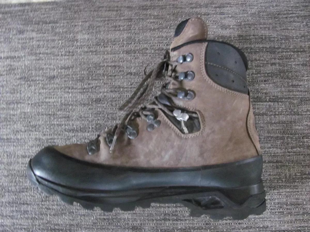 LOWA Ranger Tibet Gore Tex Waterproof High Trekking Boots Mens 10 LW A