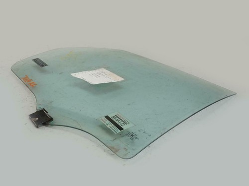 2000 - 2005 Saturn L Series Sedan Window Glass Door Passenger Right Rear Oem - Picture 8 of 10