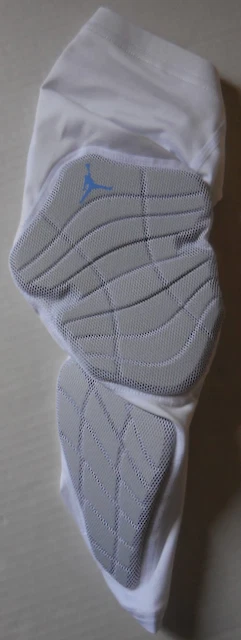 Jordan basketball hotsell arm sleeve