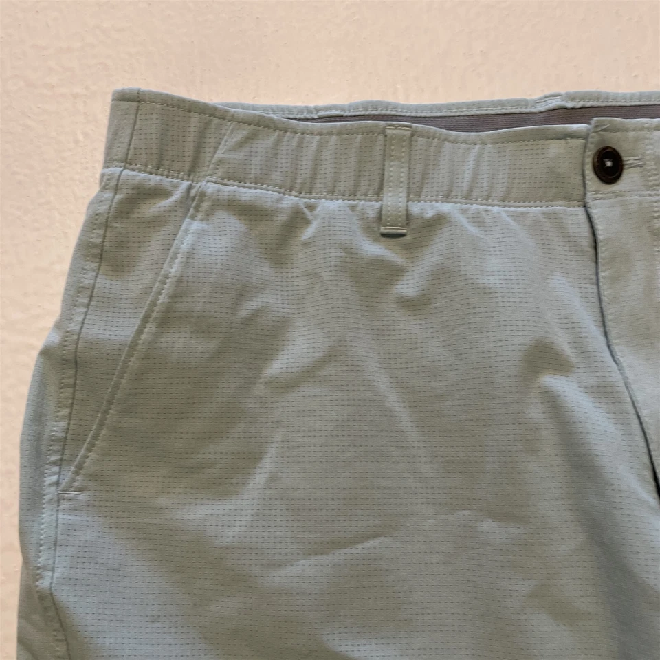 Pantalones Cortos de Golf Under Armour 38 x 10" Verde Acuñado Ventilado Match Play Performance Foto 2 de 4