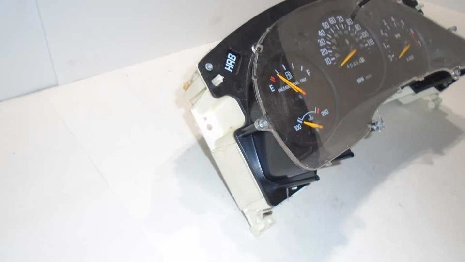 98 99 VELOCÍMETRO MONTE CARLO EE. UU. CON PANEL DE CONSOLA DE PISO 494216 Foto 3 de 4