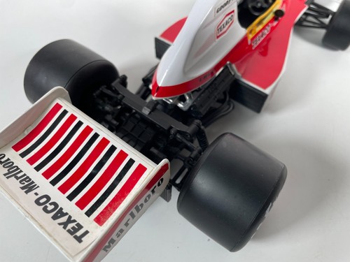 Coche de carreras Polistil escala 1:16 Emerson Fittipaldi M23 McLaren Fórmula 1 en caja - Imagen 7 de 24