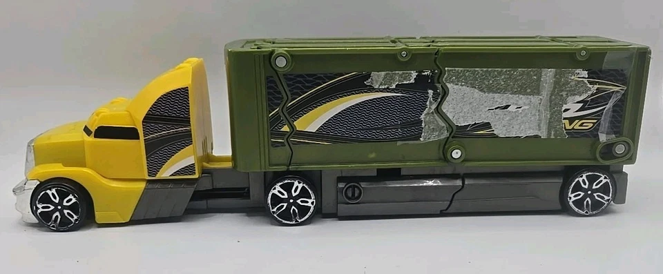 Veículo Hot Wheels HWR Racing 11" transporte semi caminhão Mattel 2011 verde oliva - Imagem 3 de 4