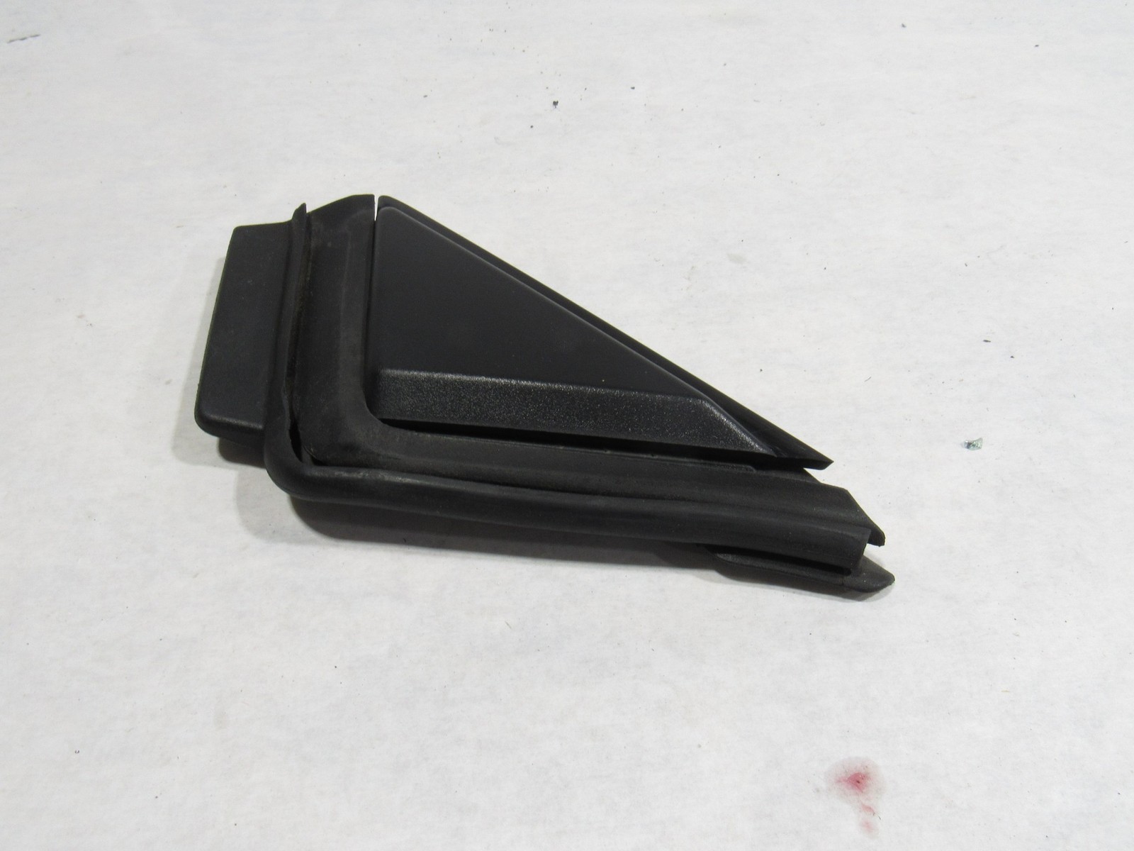 17-20 Mclaren 720S 720 2020 Left Driver Door Corner Weather Strip Seal #3