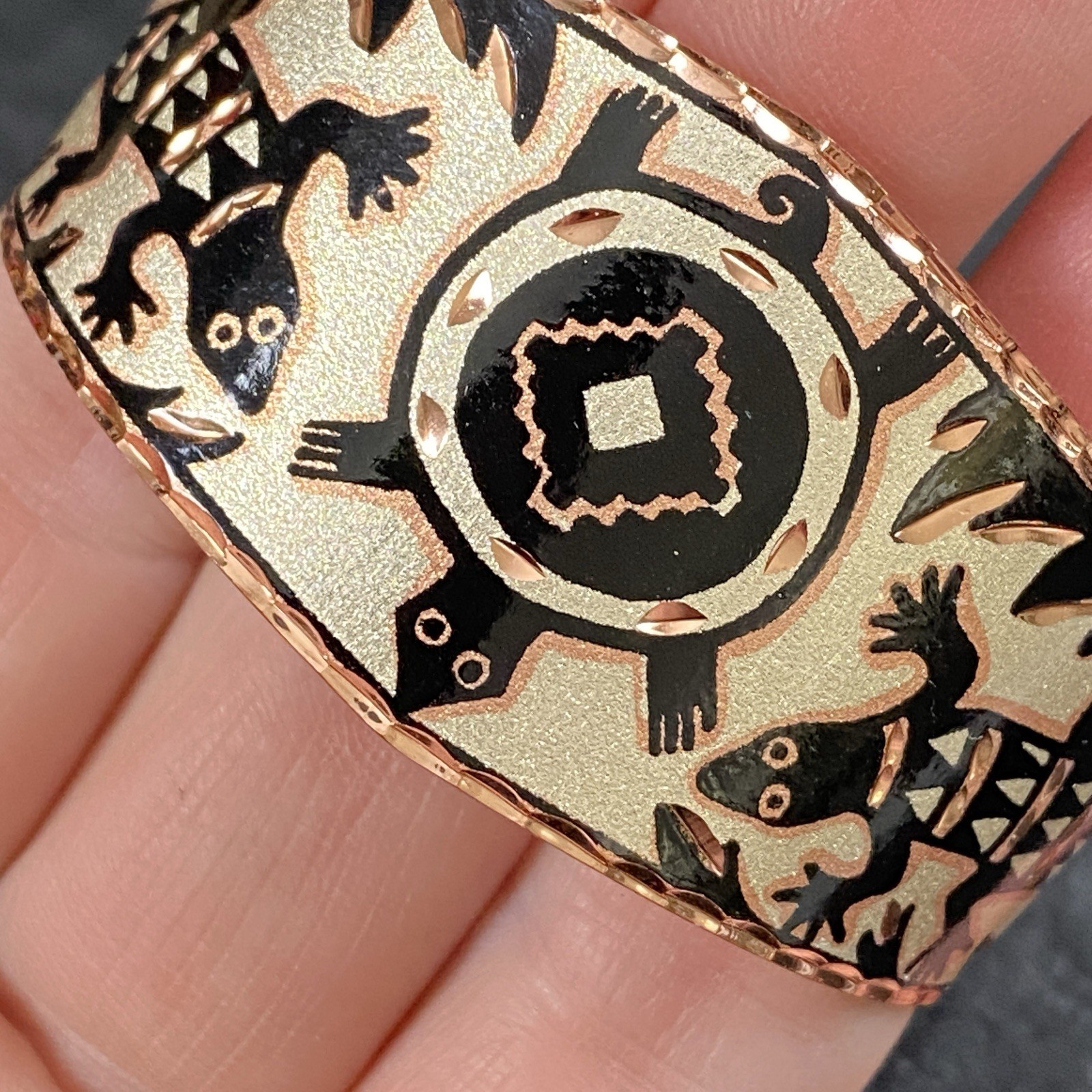 Handmade Artisan Native Bracelet Cuff Turtle Liza… - image 10